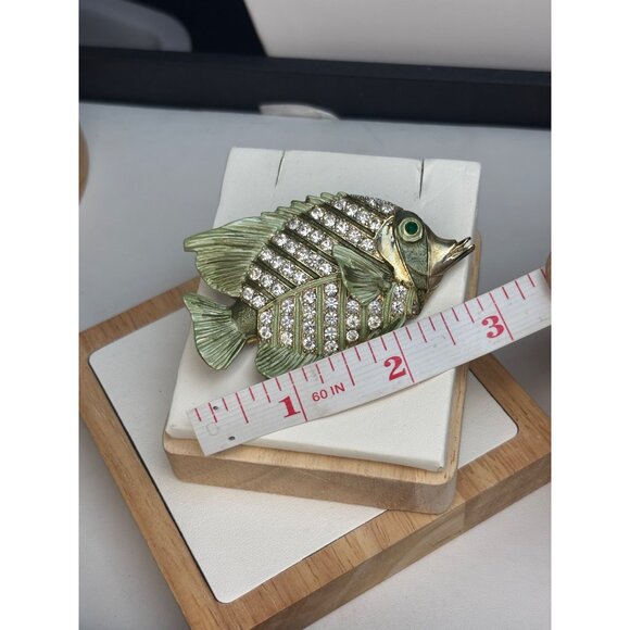 Vintage Rhinestone Fish Brooch Pin Gold Tone With Emerald Eye - Picture 7 of 9